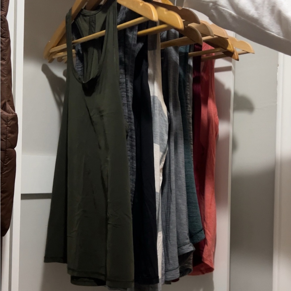 Assorted Bundle Lululemon Tank Tops (10) Size 5